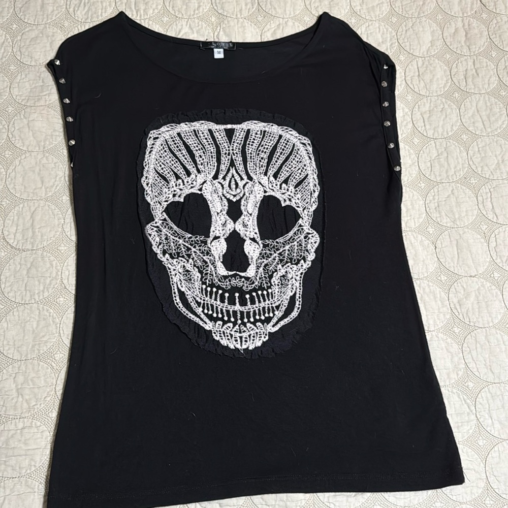 Skull shirt